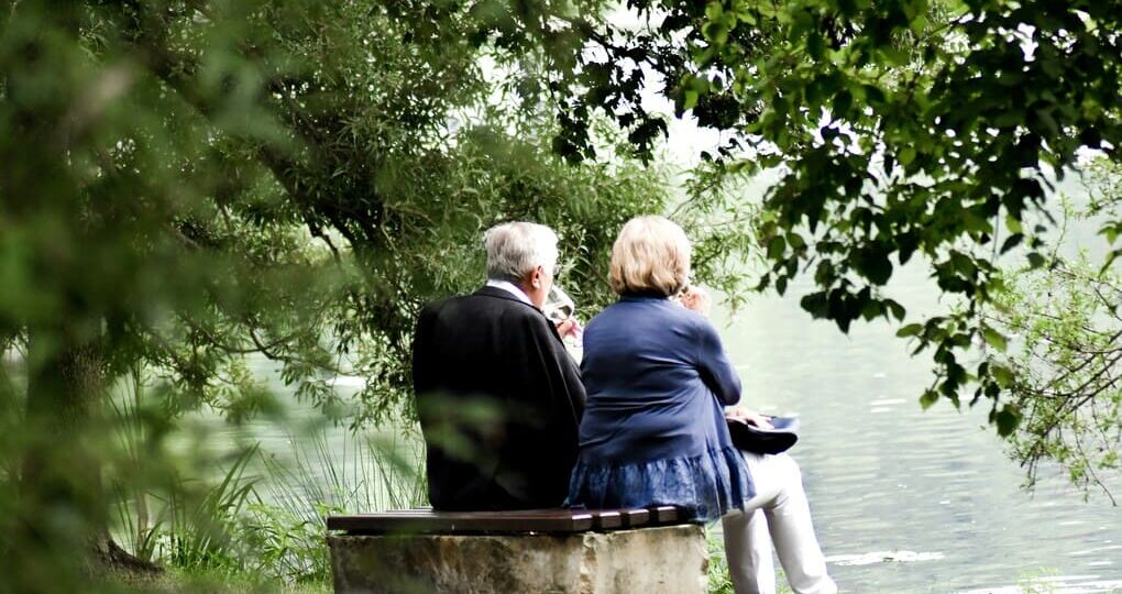 Senior living services in Ecuador: benefits for Panama citizens